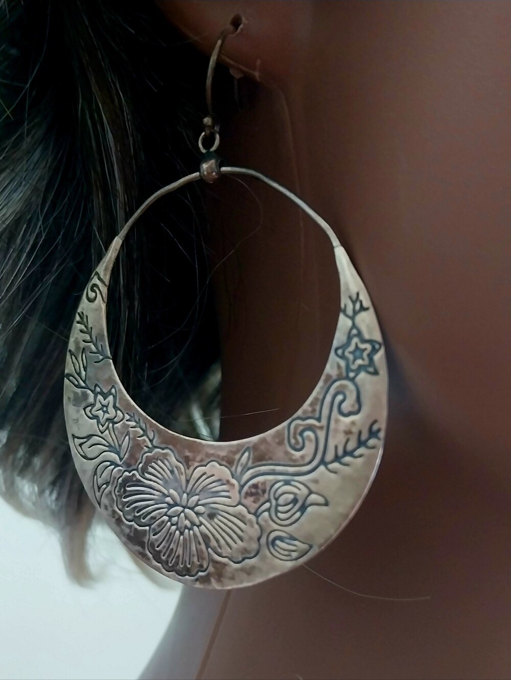 Sterling Silver Floral Crescent Hoop Earrings - Women Jewelry - Picture 7 of 8